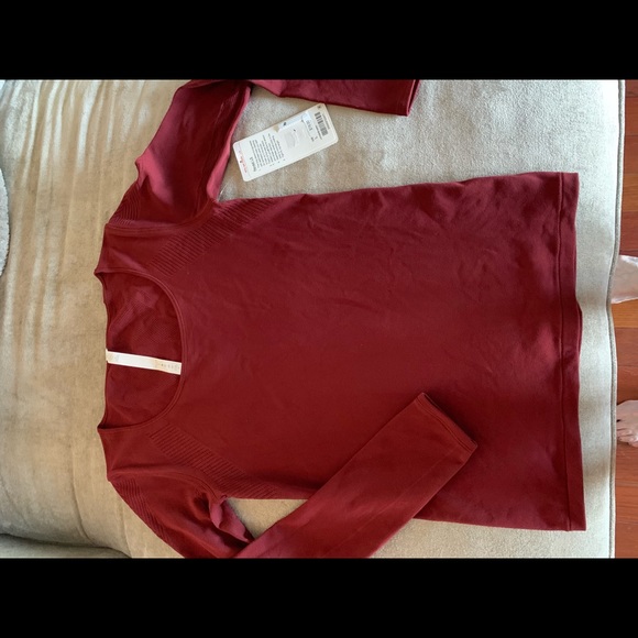 lululemon athletica Tops - Lululemon Large New Long Sleeve